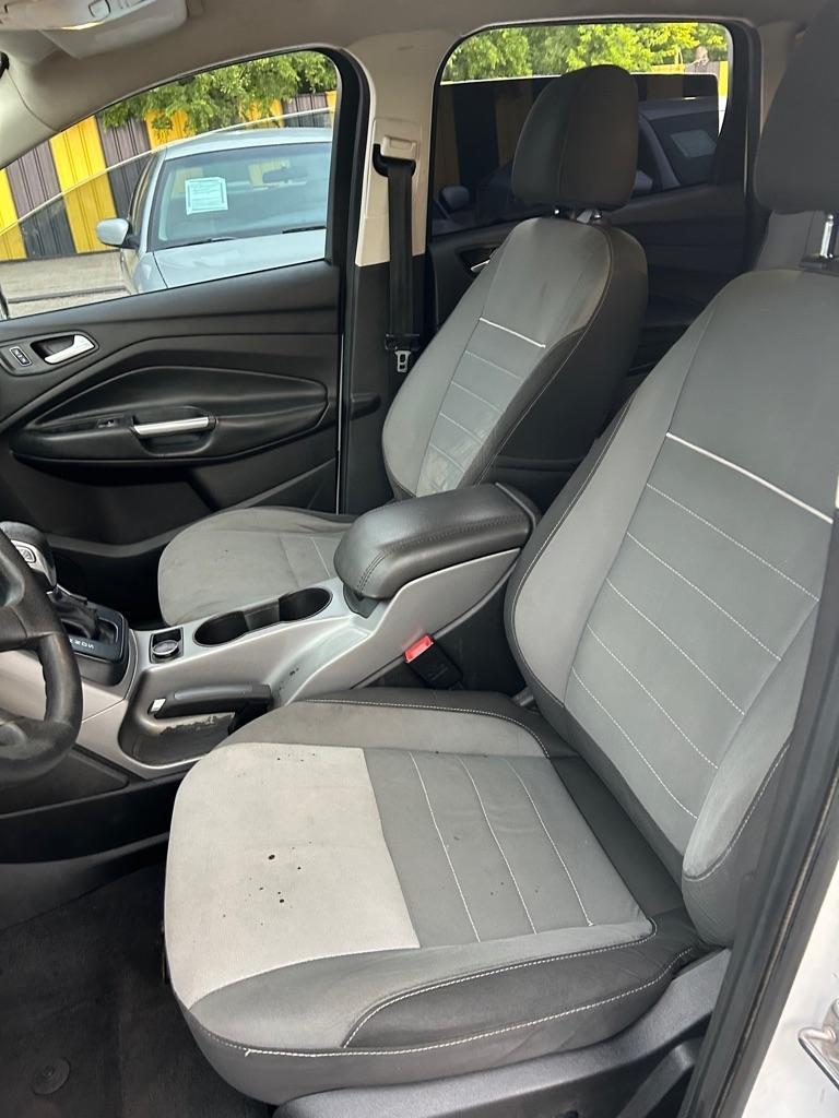 Ford Escape  2015