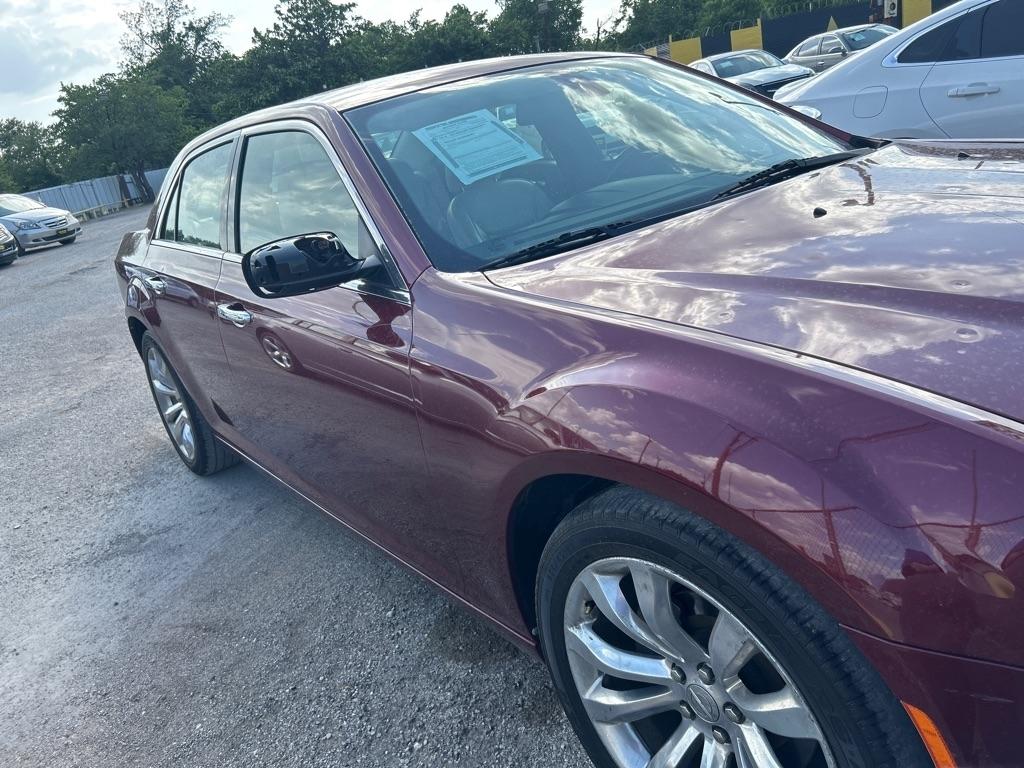 Chrysler 300  2018