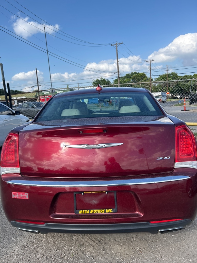 Chrysler 300  2018