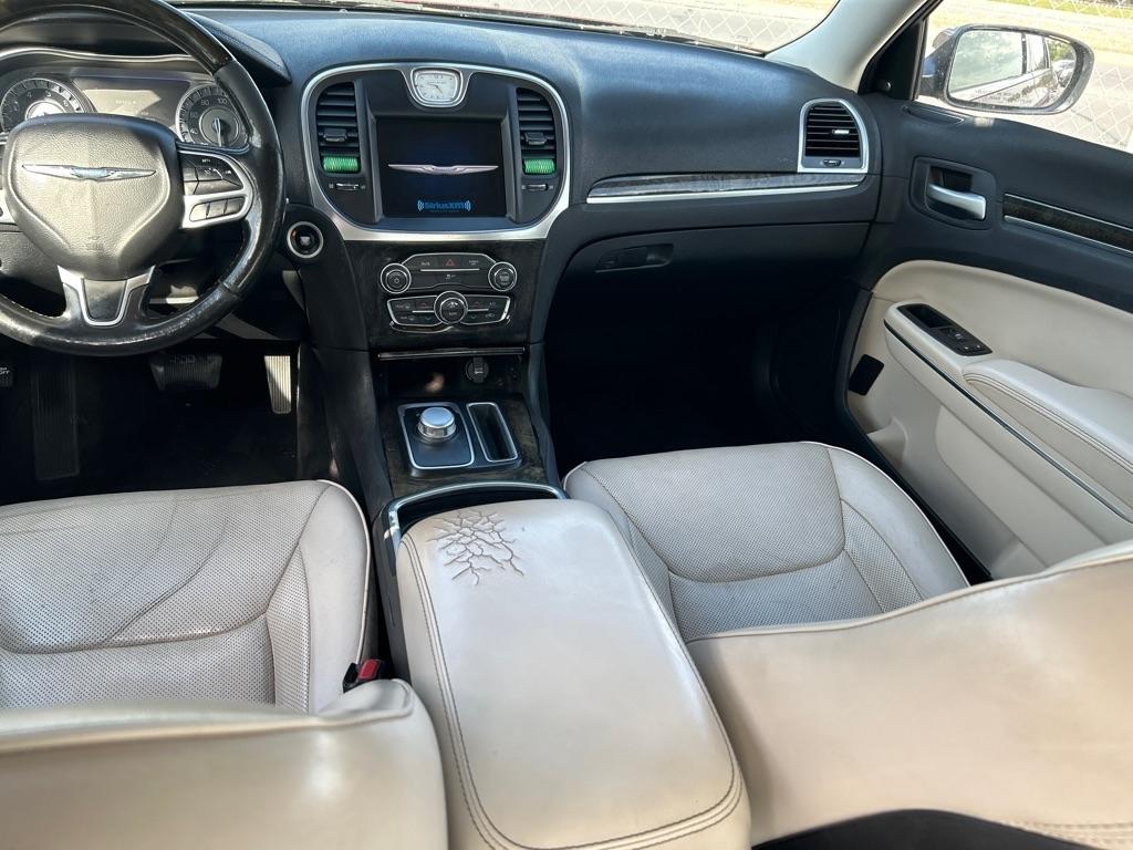 Chrysler 300  2018