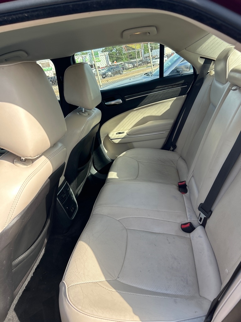 Chrysler 300  2018