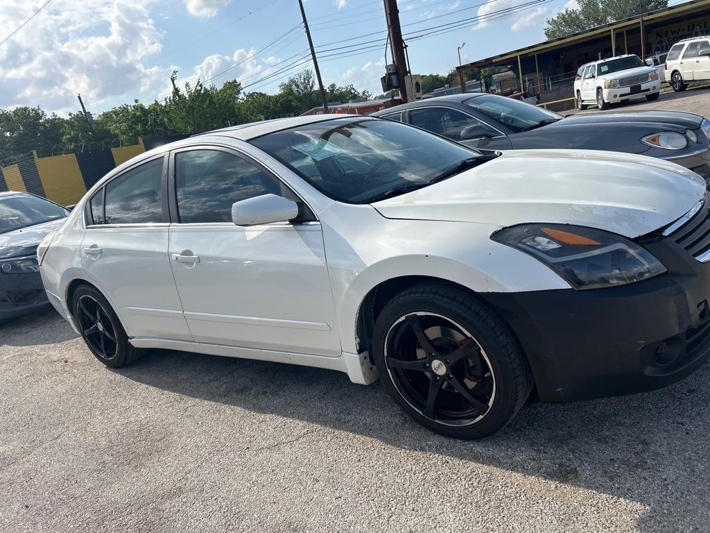 2009 Nissan Altima's photo