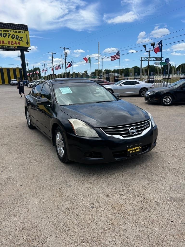 Nissan Altima  2012