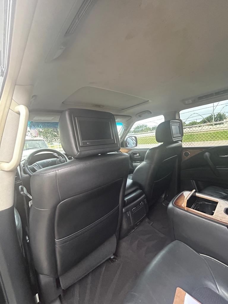 Infiniti QX56  2012
