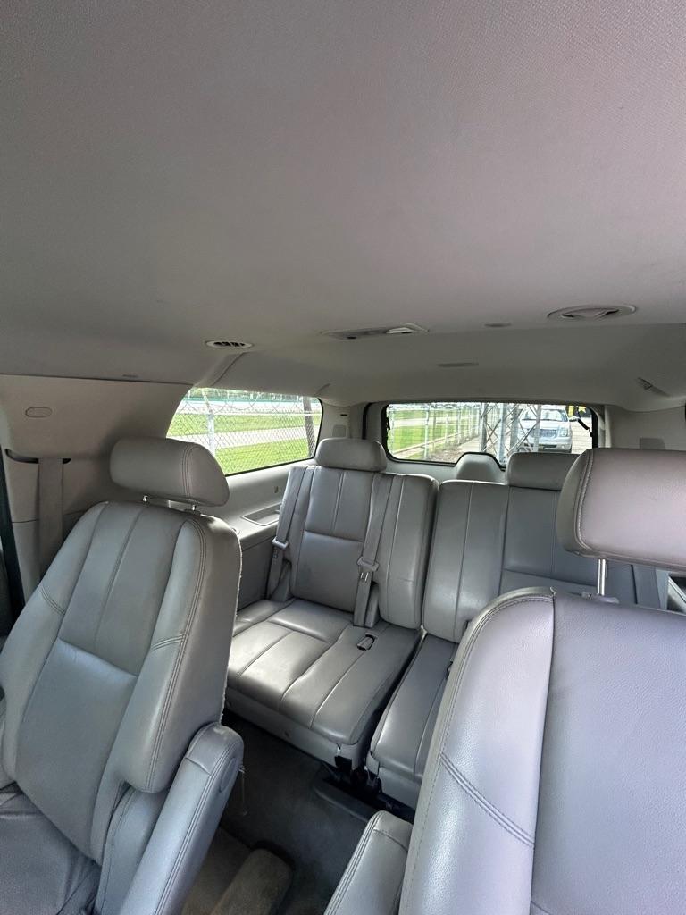 Chevrolet Suburban  2007