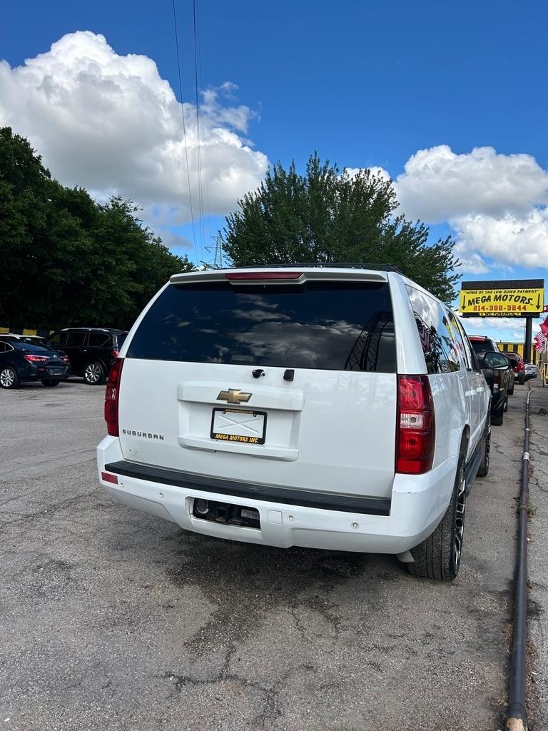Chevrolet Suburban  2007