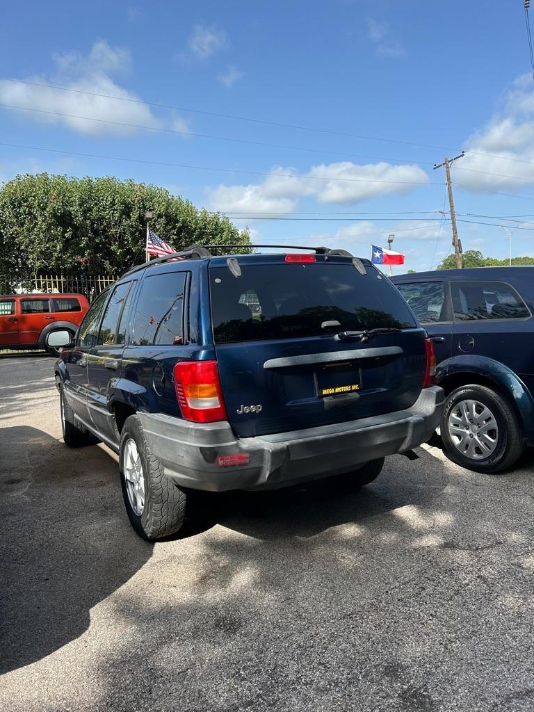 Jeep Grand Cherokee Laredo 2001