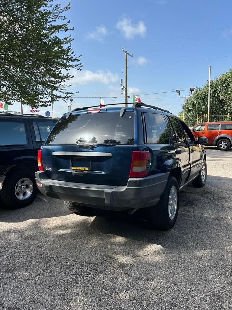 Jeep Grand Cherokee Laredo 2001