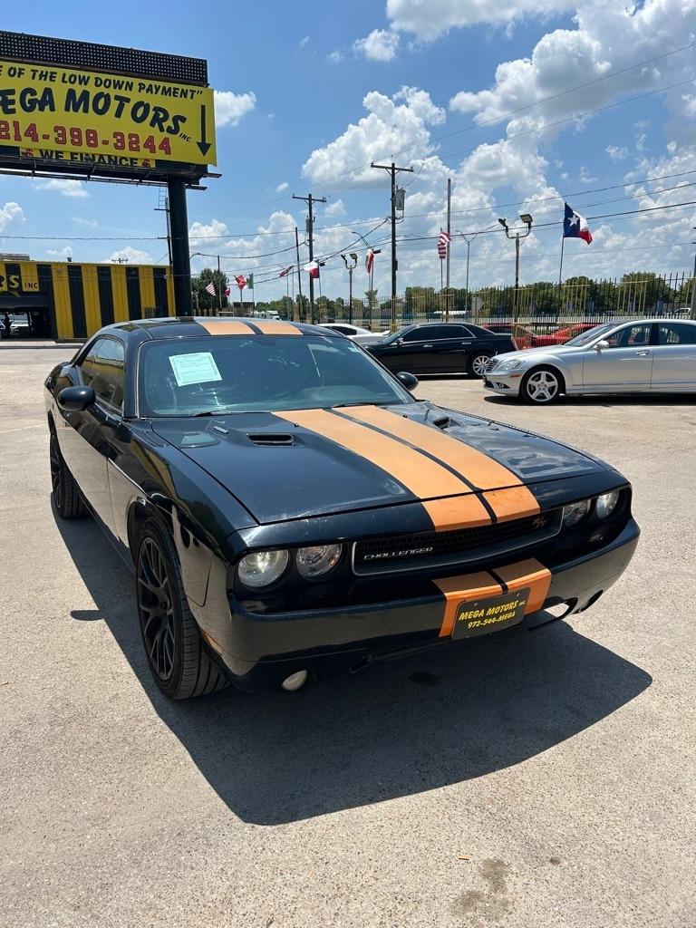 Dodge Challenger  2012