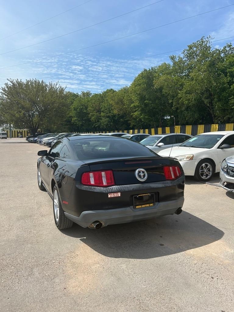 Ford Mustang  2012