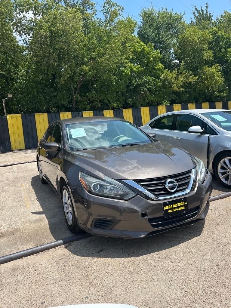 Nissan Altima  2017