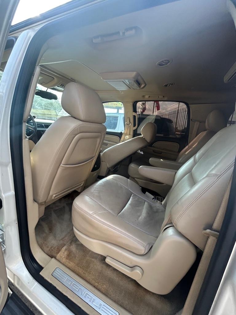 GMC Yukon Denali  2012