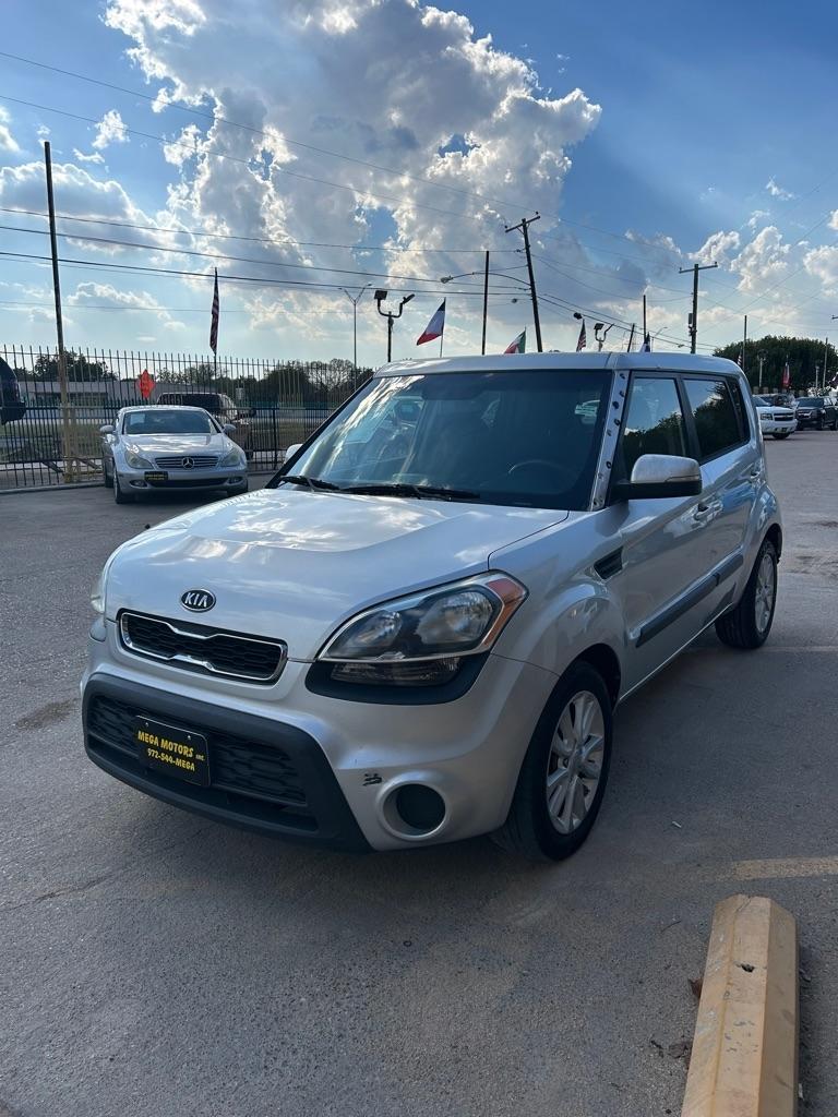 2012 Kia Soul +