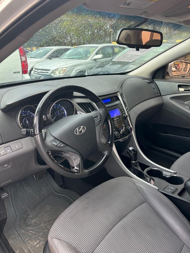 Hyundai Sonata  2013