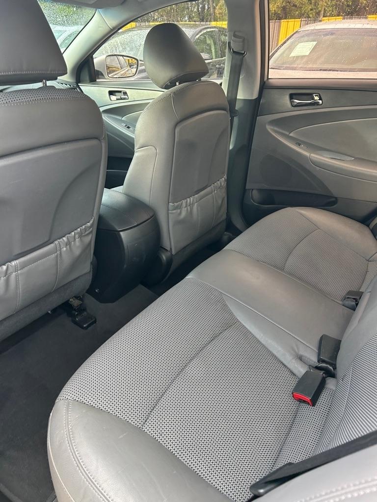 Hyundai Sonata  2013