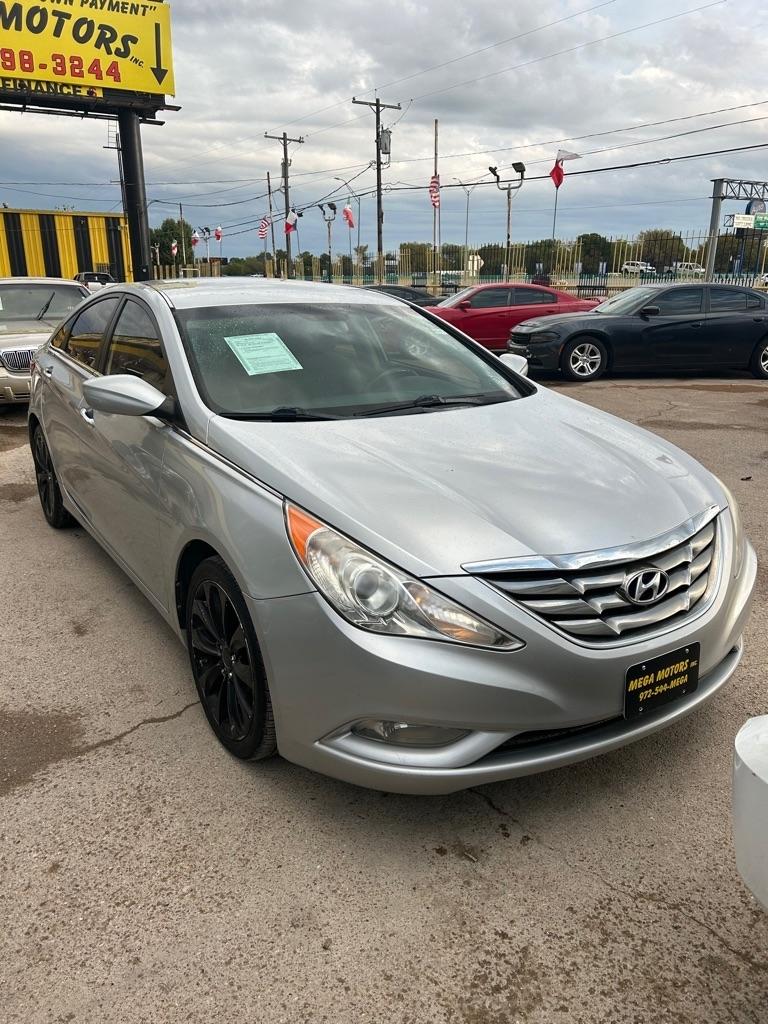 Hyundai Sonata  2013