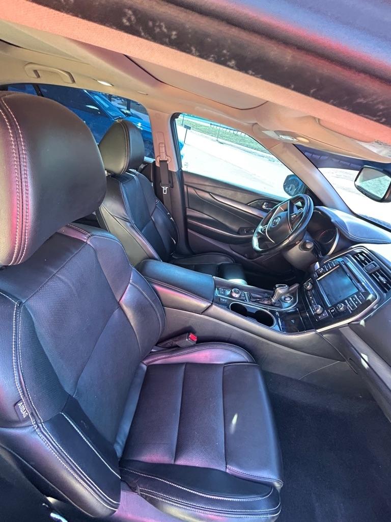Nissan Maxima  2017