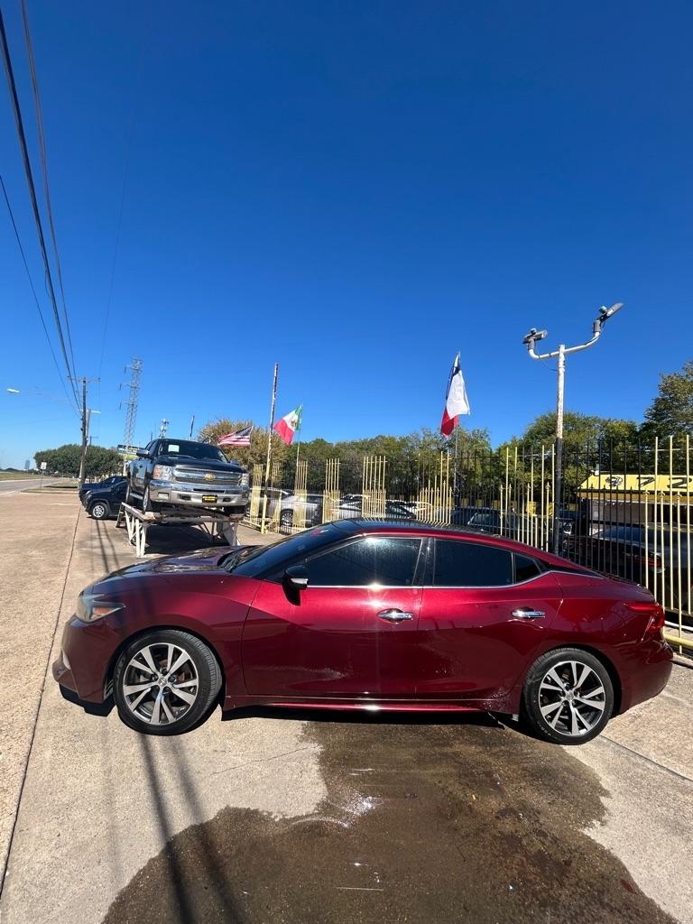 Nissan Maxima  2017