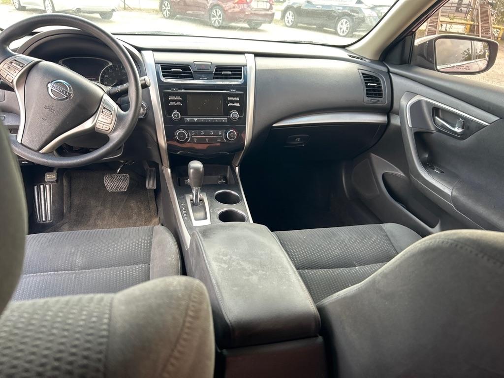 Nissan Altima  2015