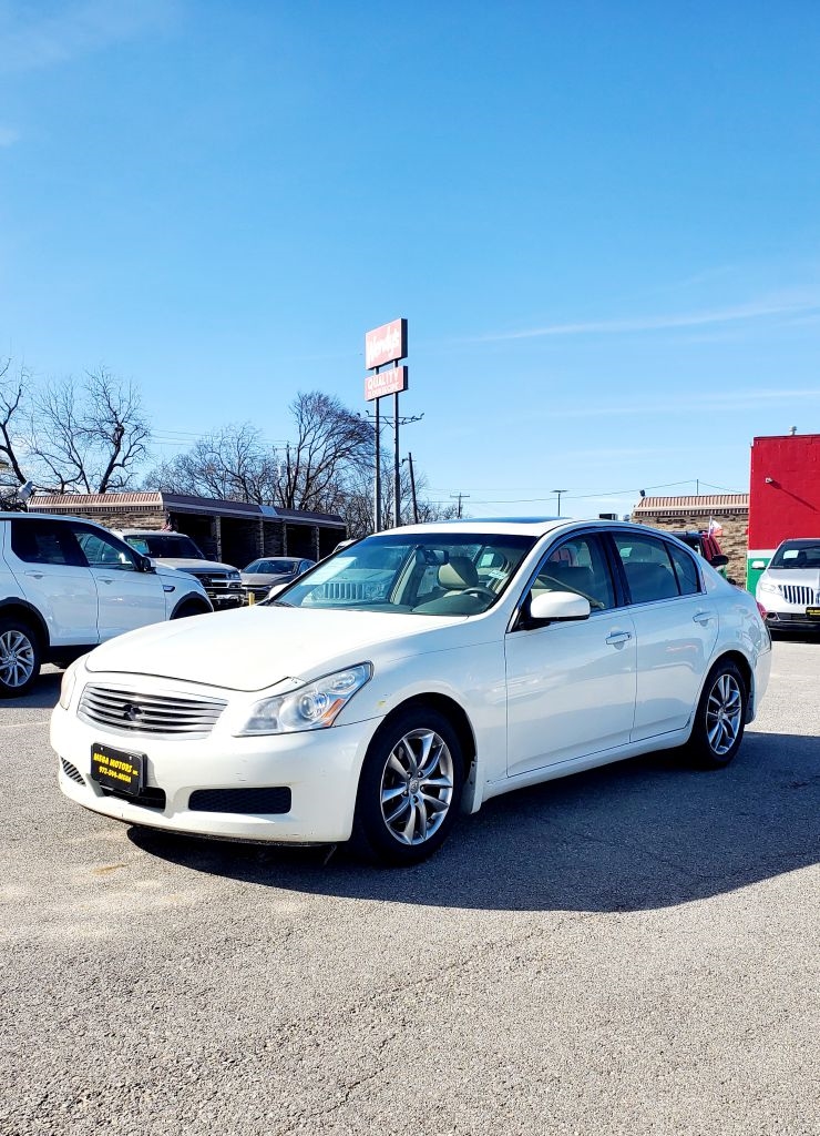 Infiniti G35  2008