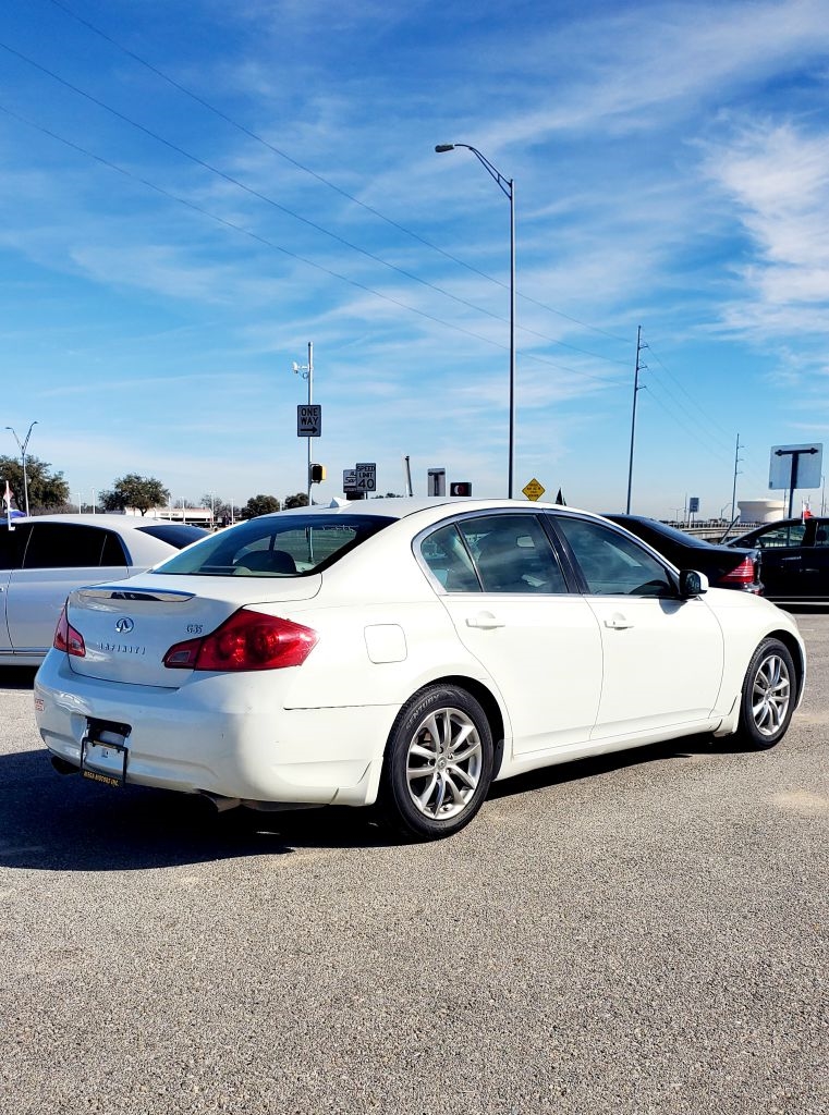 Infiniti G35  2008