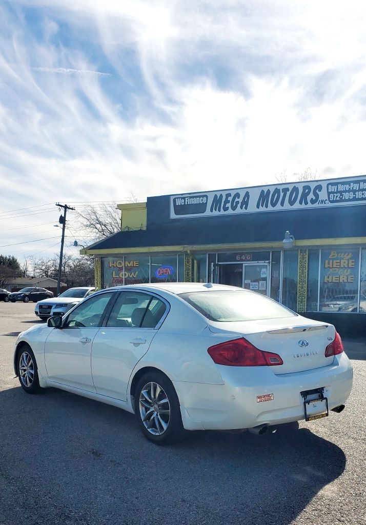 Infiniti G35  2008