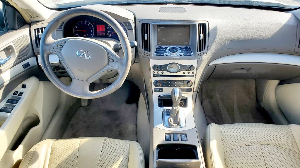Infiniti G35  2008