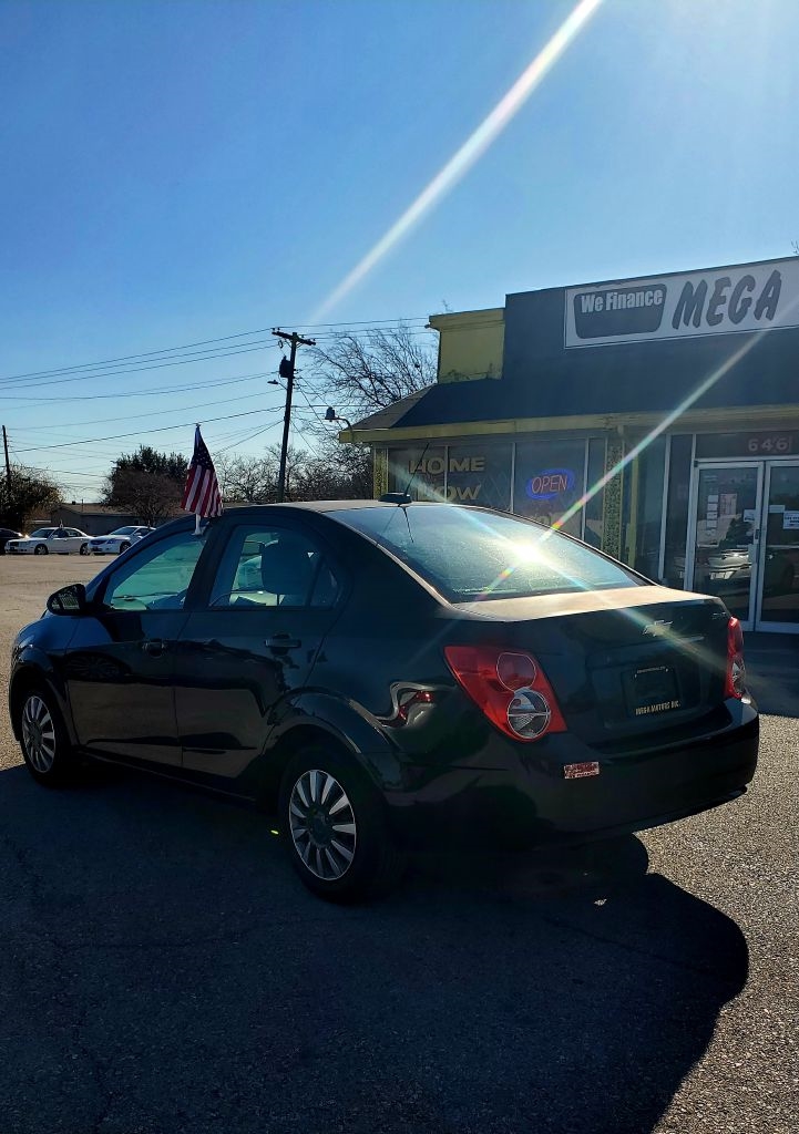 Chevrolet Sonic  2015