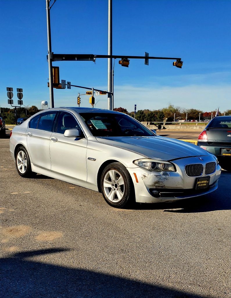 BMW 5-Series  2011
