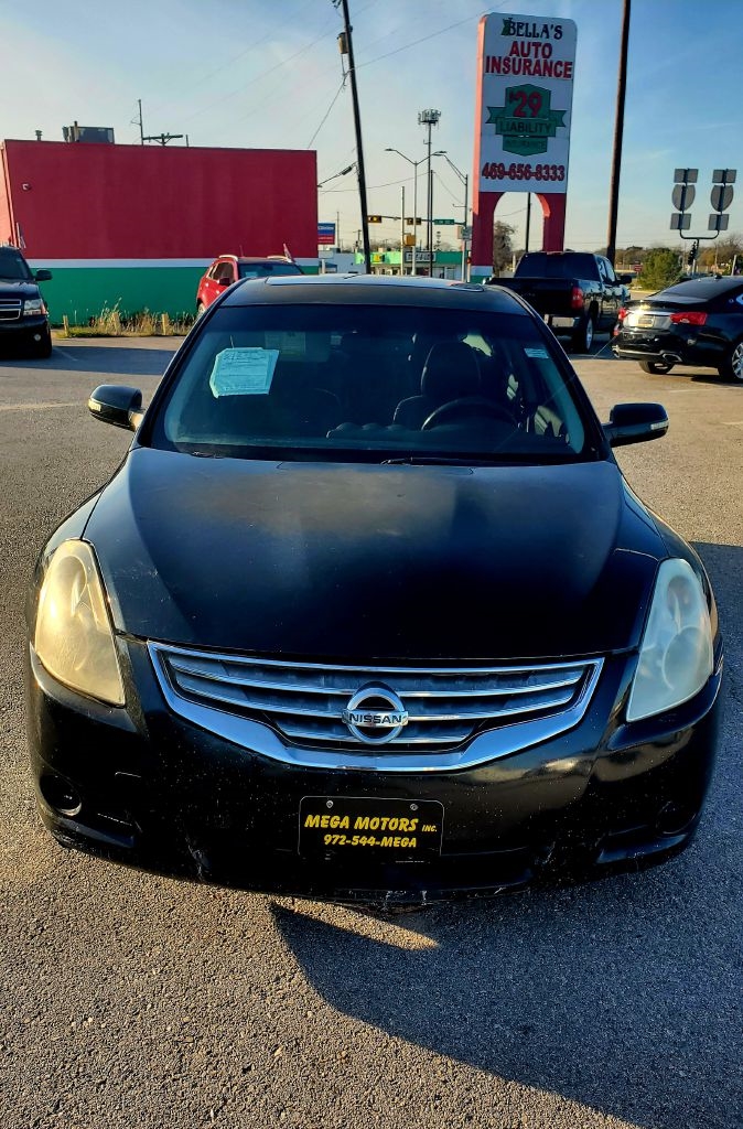 Nissan Altima  2012