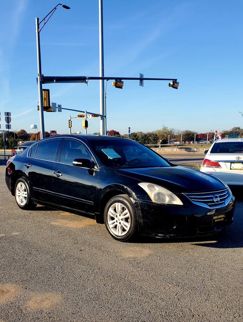 Nissan Altima  2012