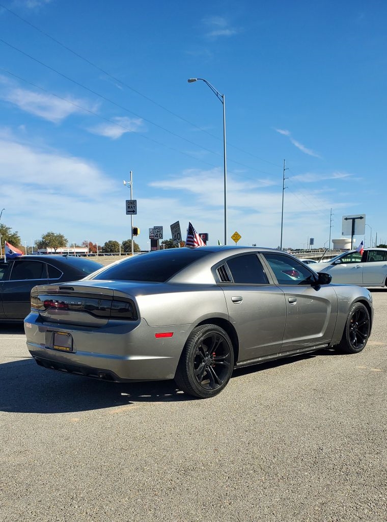 Dodge Charger  2012