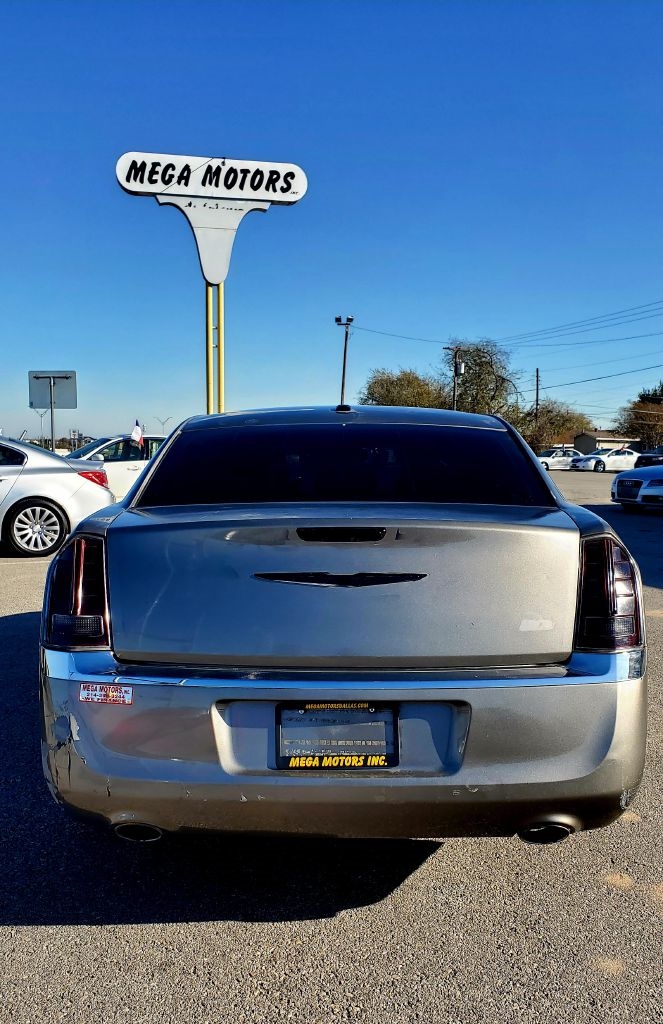 Chrysler 300  2014