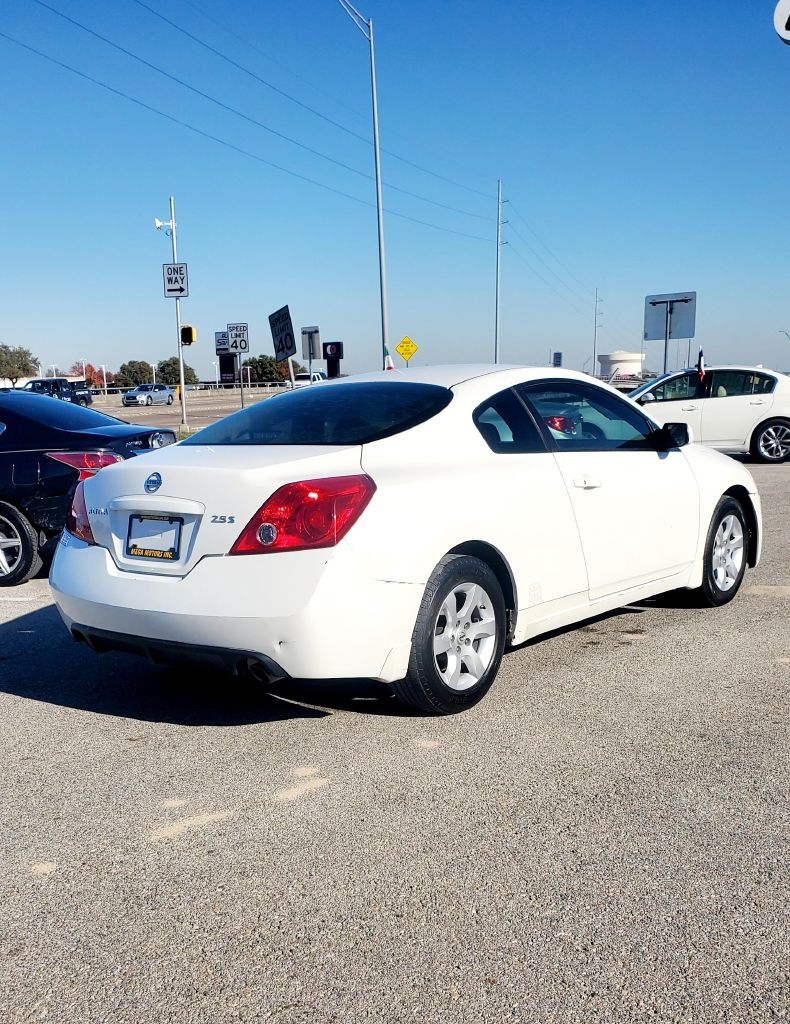 Nissan Altima  2008