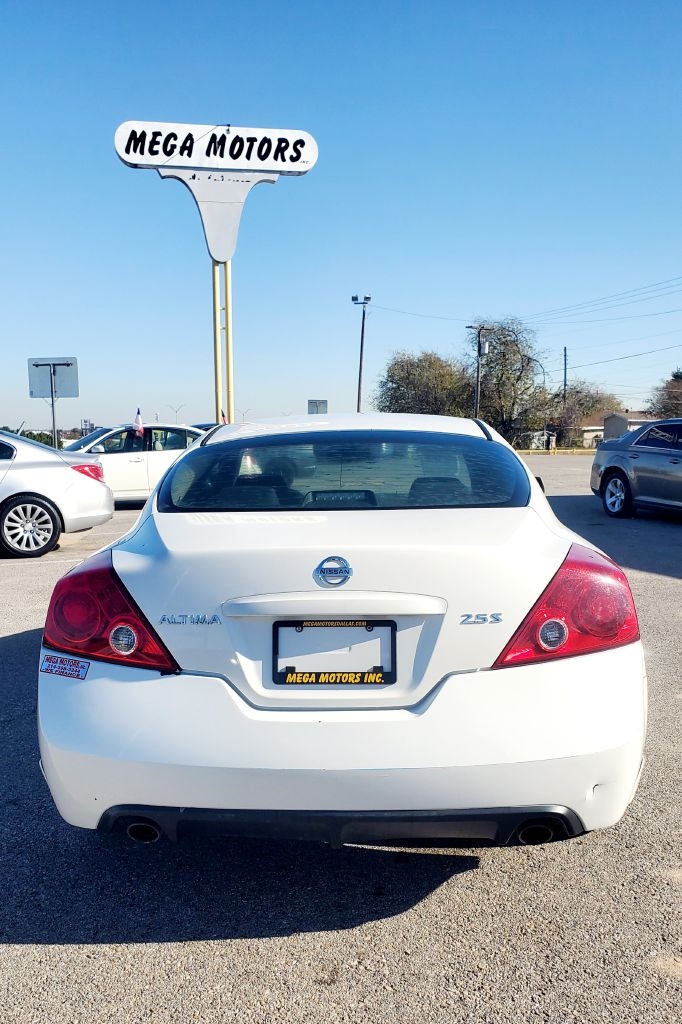 Nissan Altima  2008