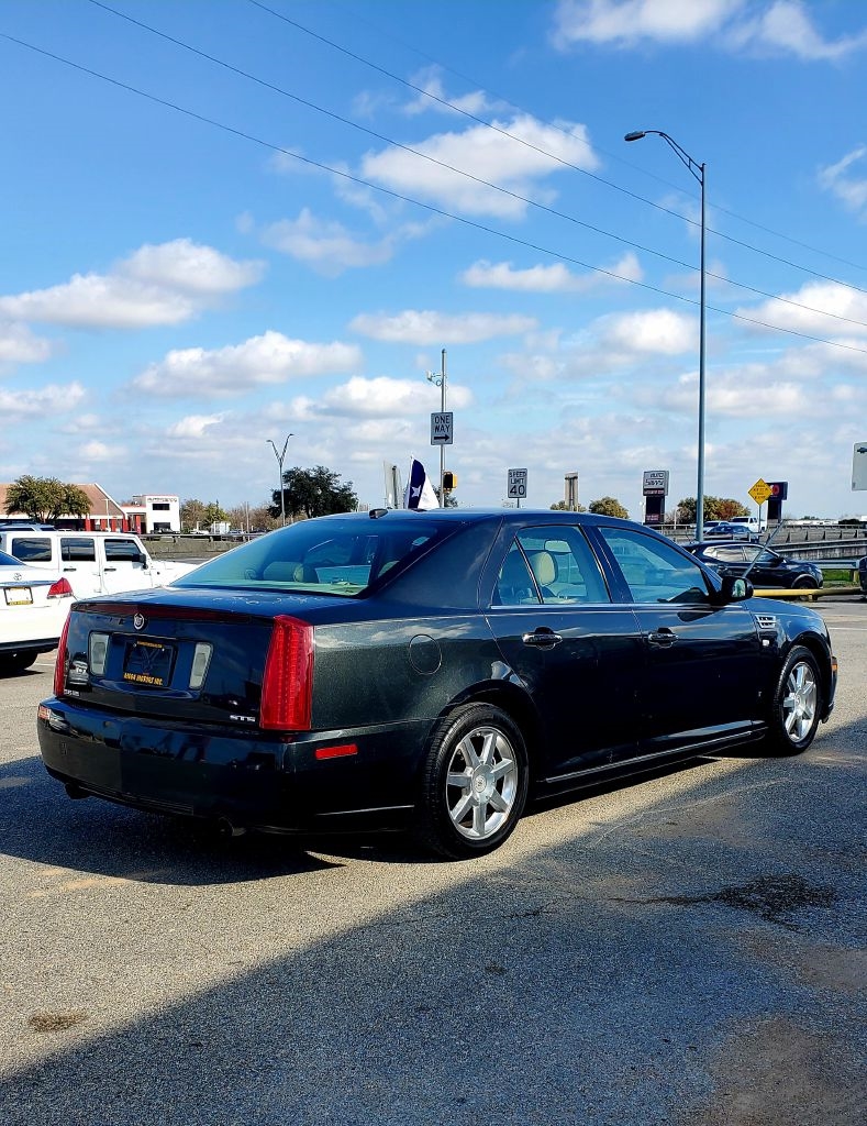 Cadillac STS  2008