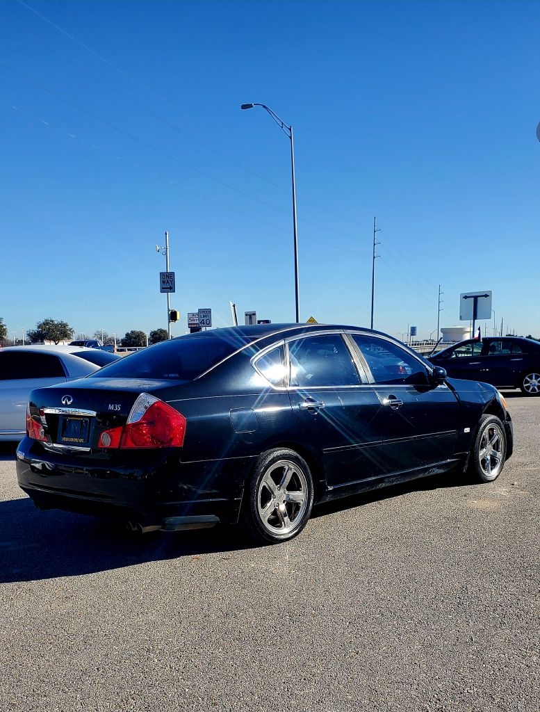 Infiniti M  2007
