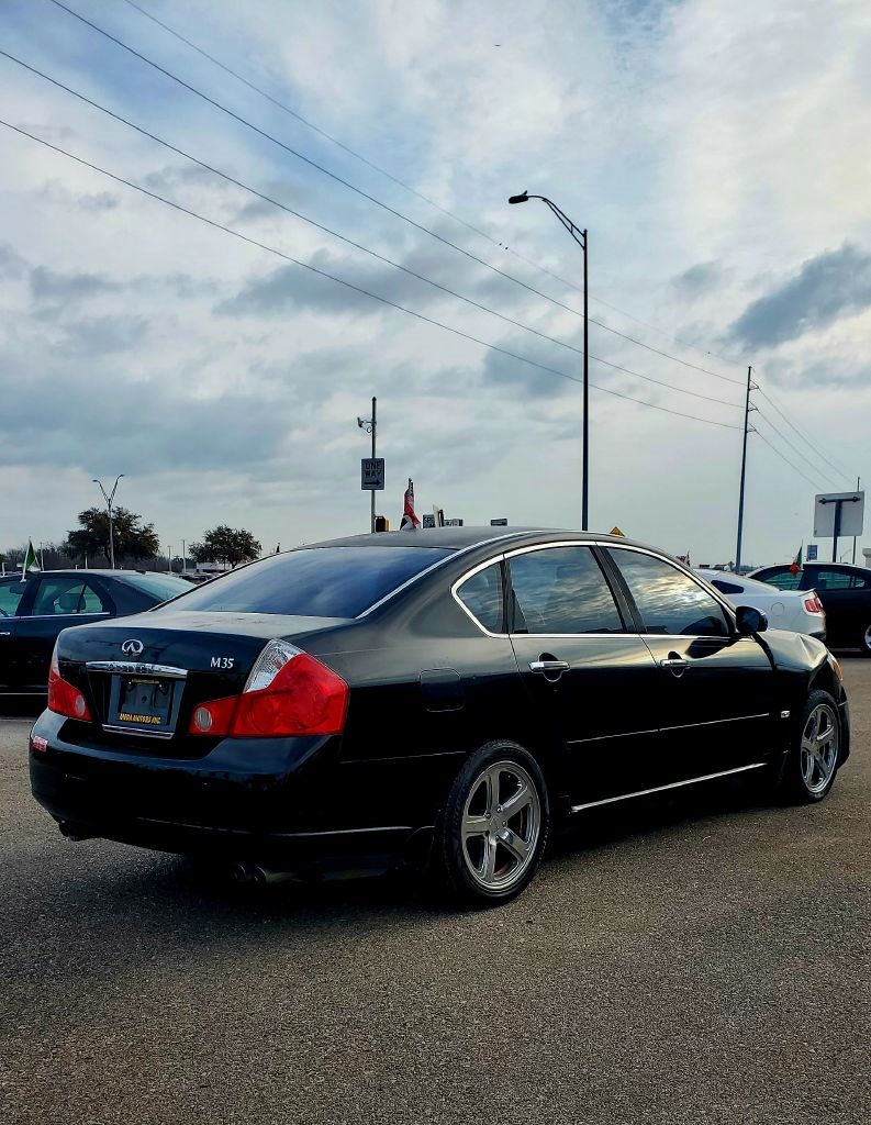 Infiniti M  2007