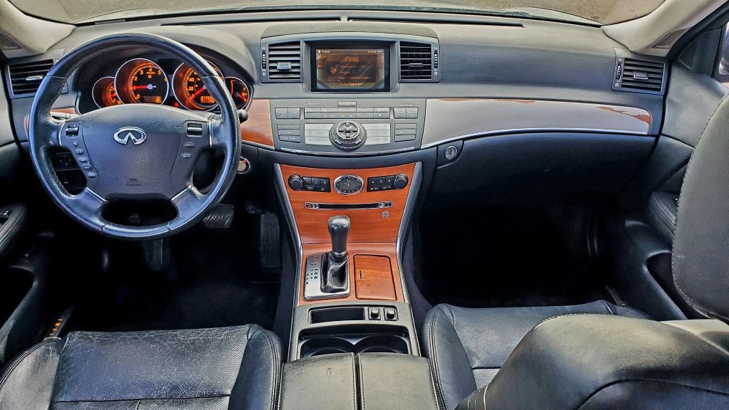 Infiniti M  2007