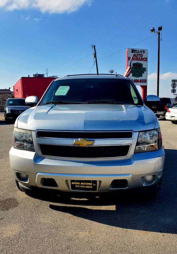 Chevrolet Tahoe  2012