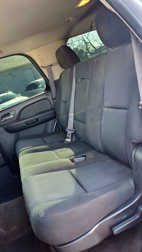 Chevrolet Tahoe  2012