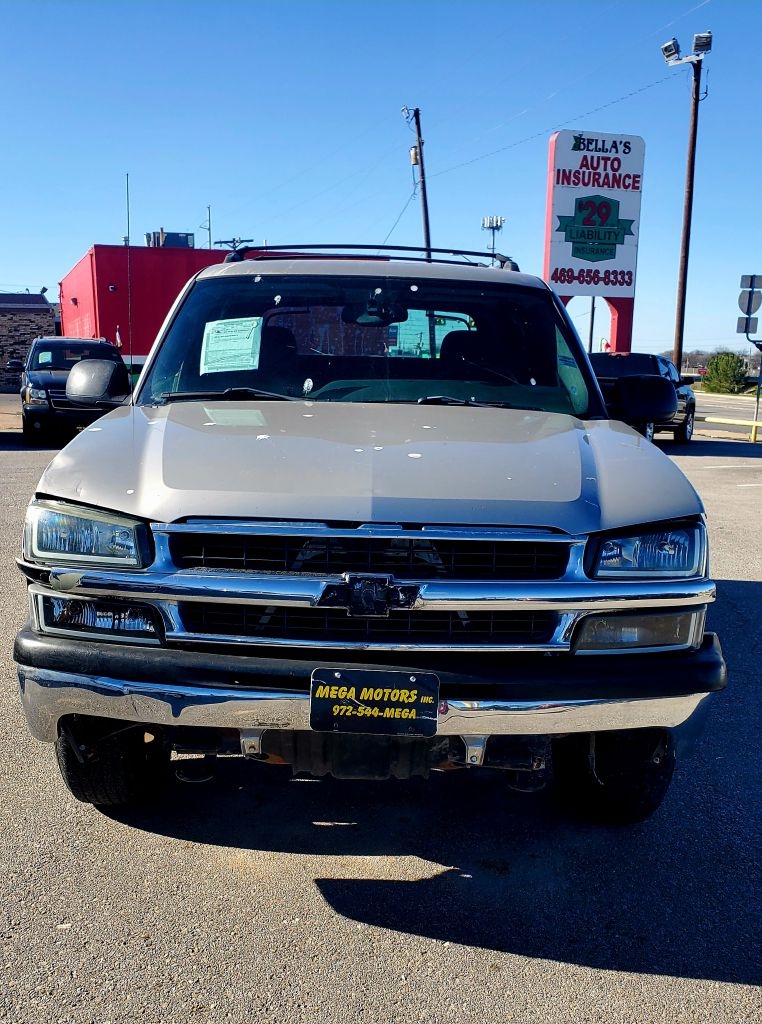 2004 Chevrolet Avalanche Base's photo