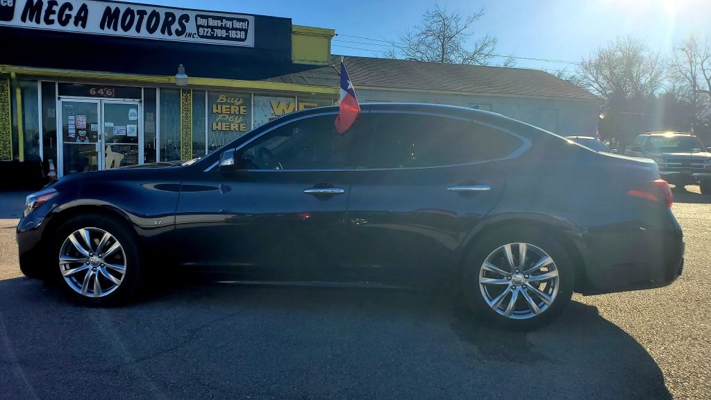 2018 Infiniti Q70 3.7 LUXE