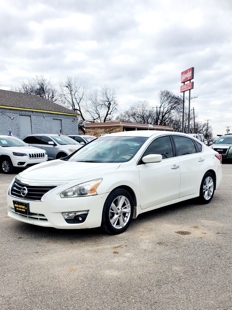 Nissan Altima  2015