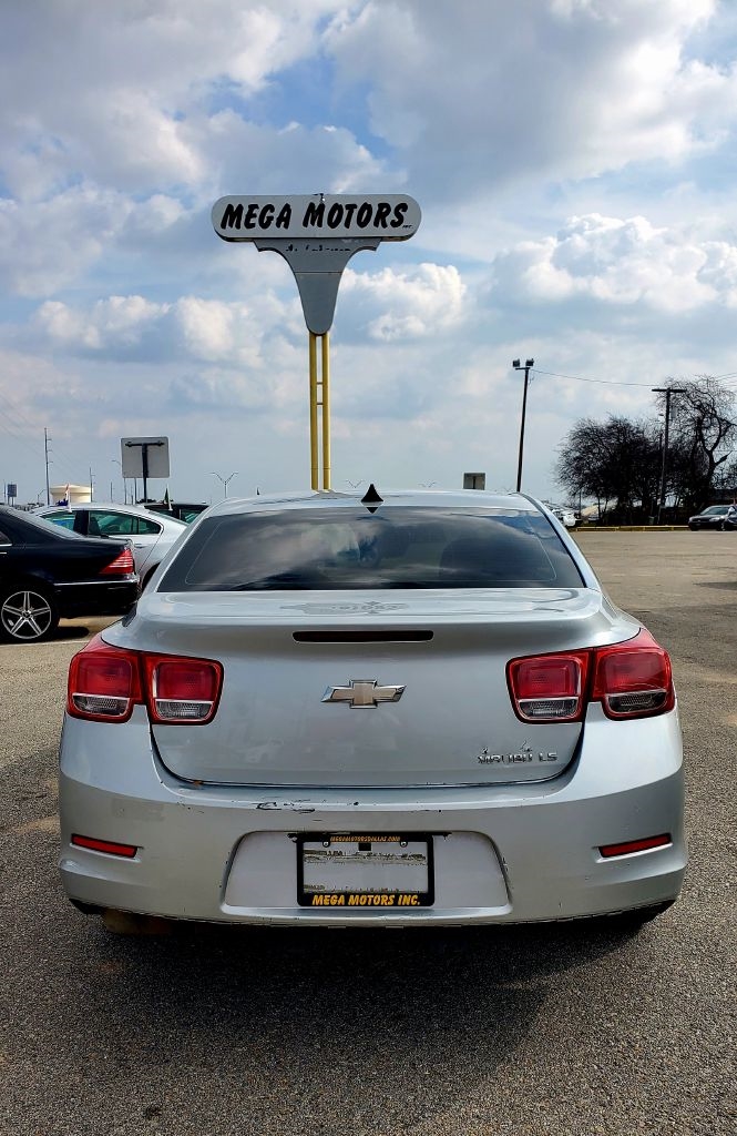 Chevrolet Malibu  2014