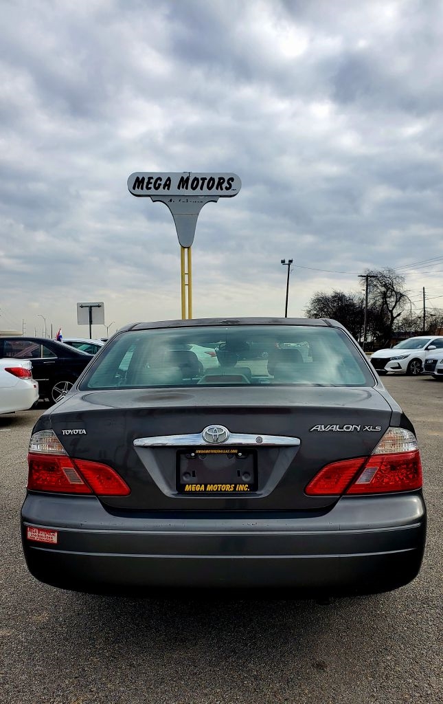 Toyota Avalon  2003