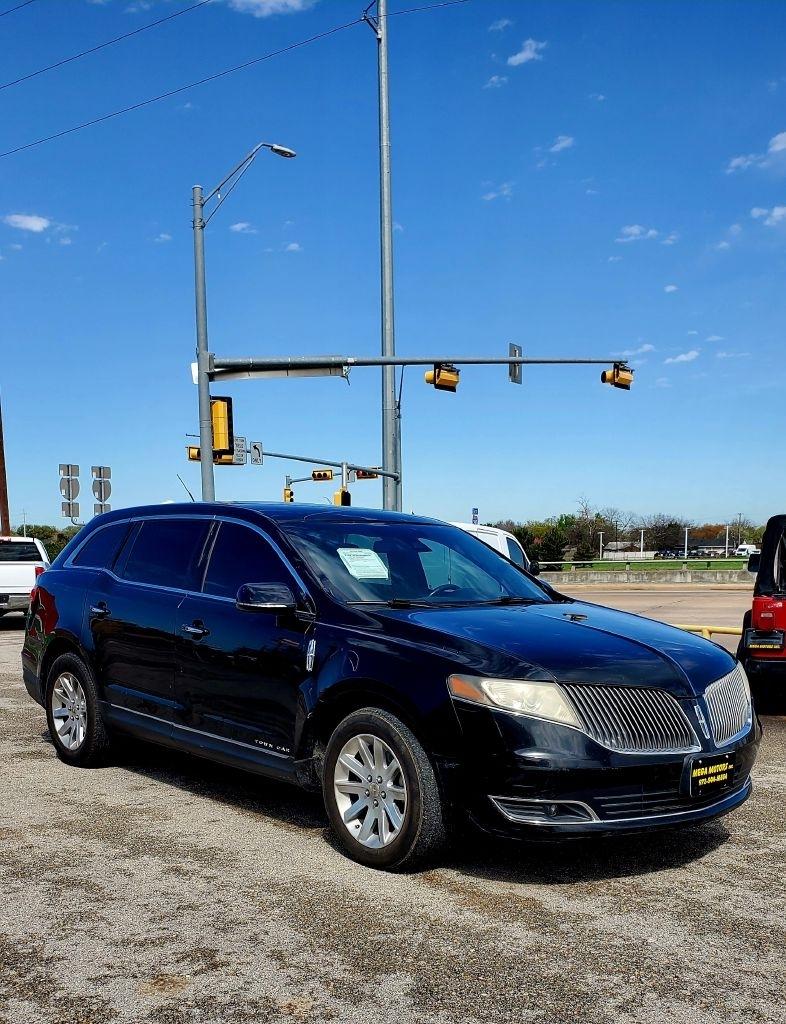 Lincoln MKT  2014
