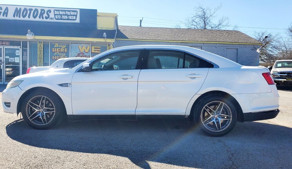 2011 Ford Taurus SEL