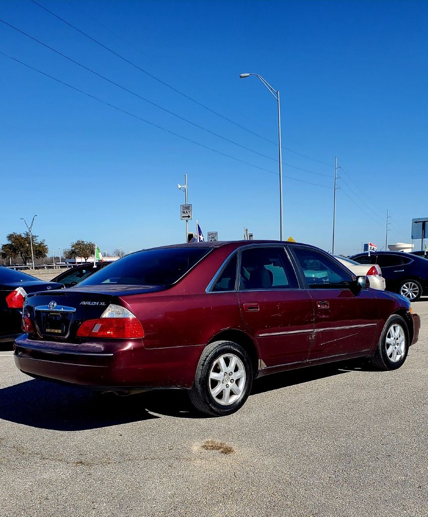 Toyota Avalon  2004