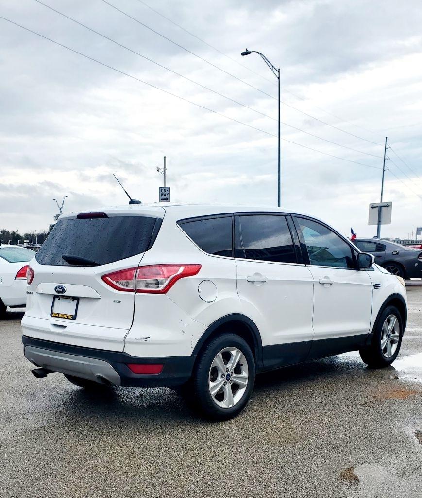 Ford Escape  2015